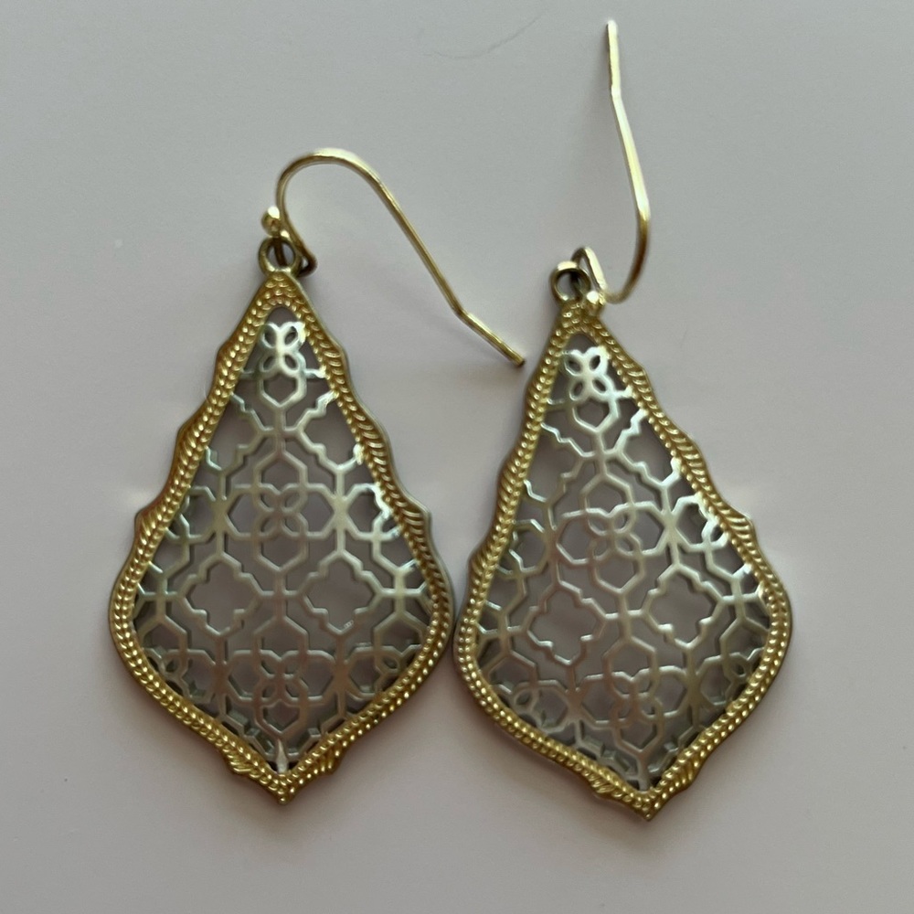 Kendra Scott Addie Gold Drop Earrings in Silver Filigree Mix